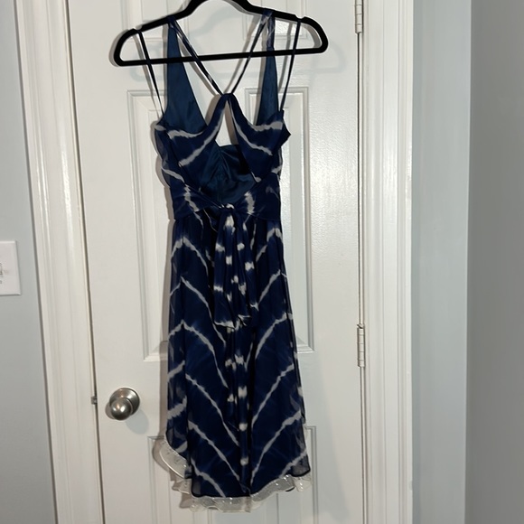 Bcbg MaxAzria blue tie-dye dress with embroidered neck line and hem. - Picture 2 of 4